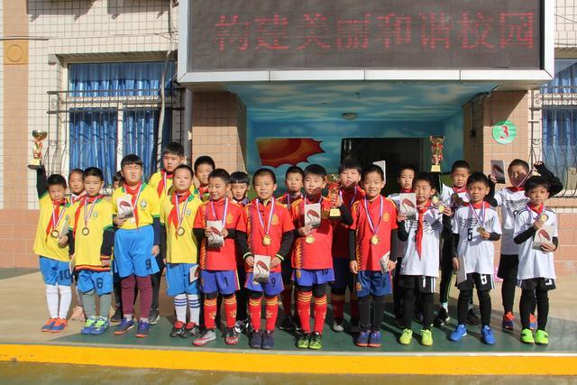 欧文末节超神东契奇22+15 独行侠险胜雷霆2-1